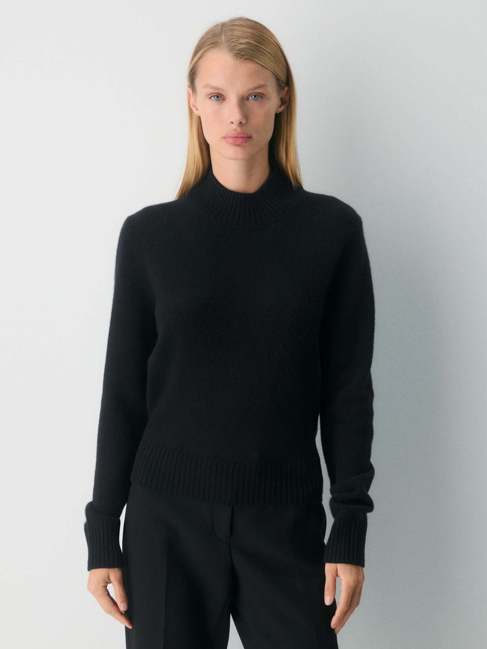 Wilfred Aritzia Black Mock Neck Knit Sweater Size Small